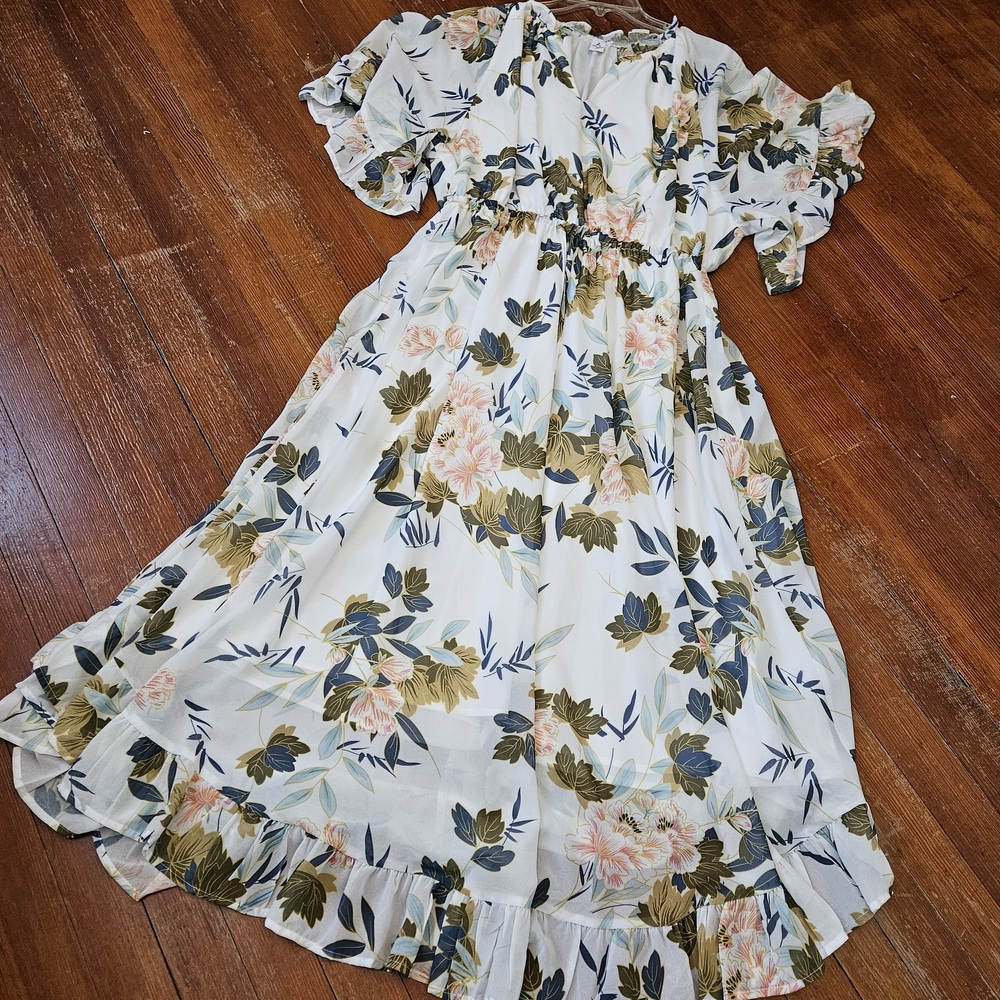 Womens XL Floral White Summer Dress with Ruffle Hem